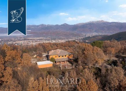 Вилла за 1 800 000 евро в Риети, Италия