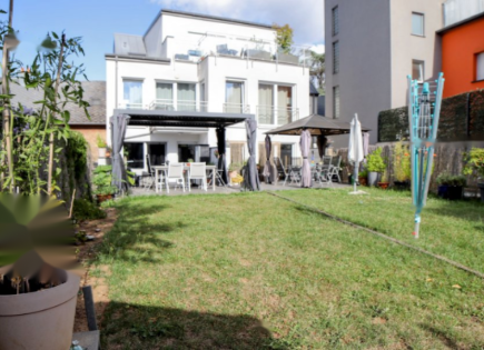 Квартира за 565 000 евро в Люксембурге, Люксембург