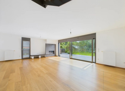 Квартира за 1 075 000 евро в Люксембурге, Люксембург