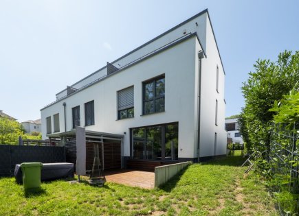 Квартира за 1 300 000 евро в Люксембурге, Люксембург