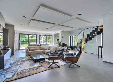 Квартира за 1 850 000 евро в Люксембурге, Люксембург