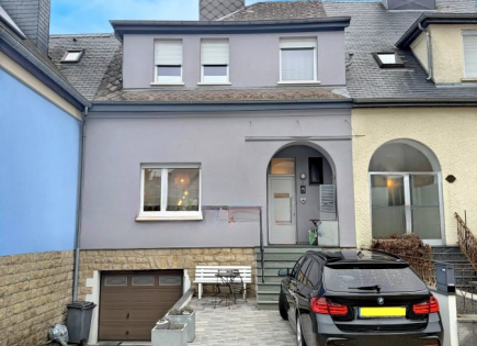 Квартира за 895 000 евро в Люксембурге, Люксембург