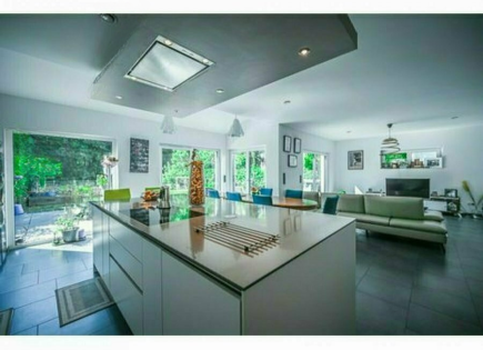 Квартира за 1 550 000 евро в Люксембурге, Люксембург