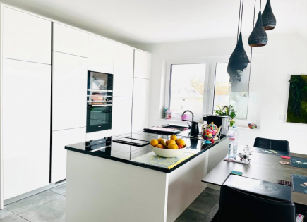 Квартира за 855 000 евро в Люксембурге, Люксембург