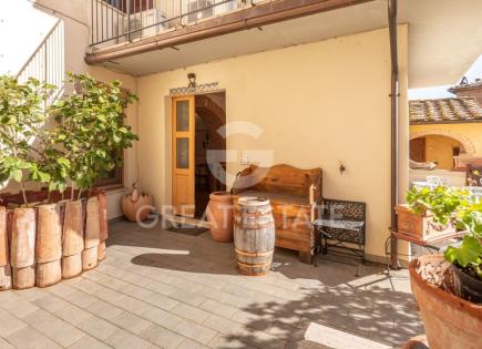 Апартаменты за 185 000 евро в Четоне, Италия