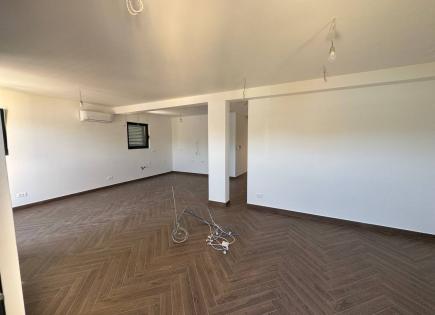 Квартира за 410 000 евро в Тивате, Черногория