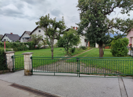 Дом за 425 000 евро в Есенице, Словения