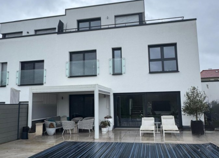 Квартира за 1 600 000 евро в Гревенмахере, Люксембург