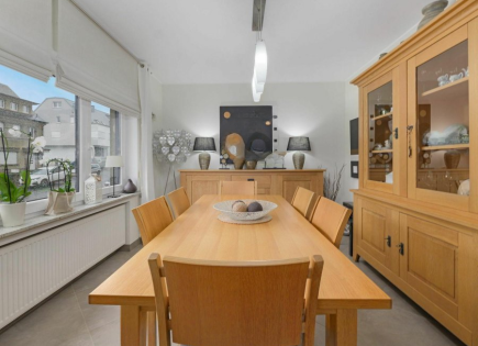 Квартира за 705 000 евро в Люксембурге, Люксембург