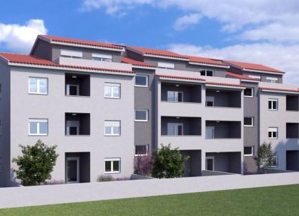 Квартира за 195 000 евро в Перое, Хорватия