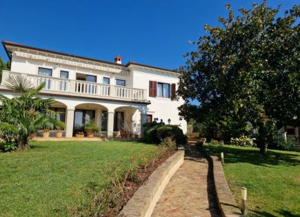 Дом за 1 750 000 евро в Умаге, Хорватия