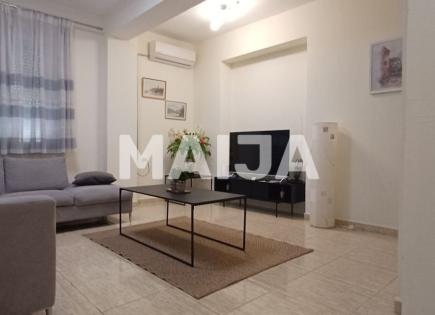 Квартира за 1 000 евро за месяц в Тиране, Албания