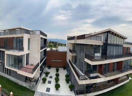 Коммерческая недвижимость за 4 236 153 евро в Тбилиси, Грузия