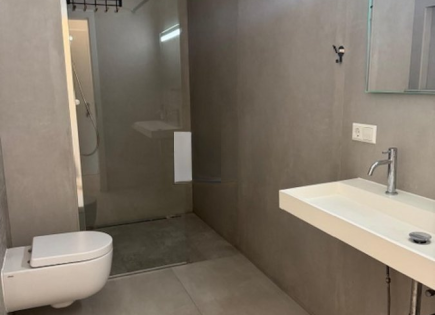 Квартира за 388 000 евро в Люксембурге, Люксембург