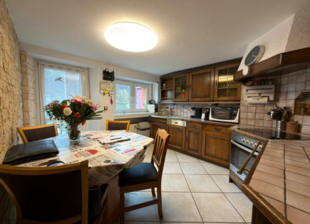 Квартира за 370 000 евро в Люксембурге, Люксембург