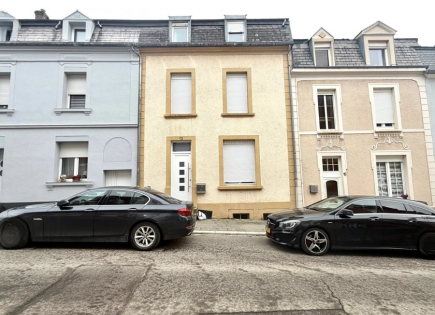 Квартира за 695 000 евро в Люксембурге, Люксембург