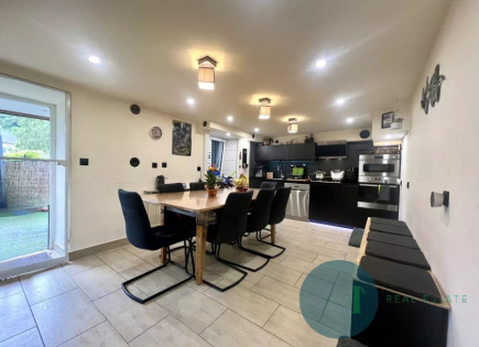 Квартира за 695 000 евро в Люксембурге, Люксембург