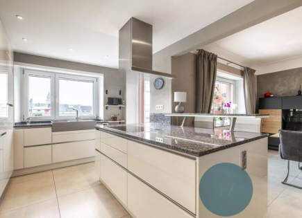 Квартира за 1 195 000 евро в Люксембурге, Люксембург