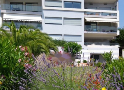 Квартира за 590 000 евро в Каннах, Франция