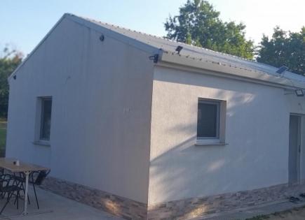 Дом за 135 000 евро в Умаге, Хорватия