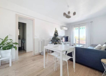 Квартира за 295 000 евро в Каннах, Франция