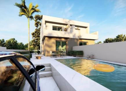 Вилла за 320 000 евро в Дайя-Нуэве, Испания