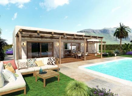 Вилла за 426 000 евро в Пиносо, Испания