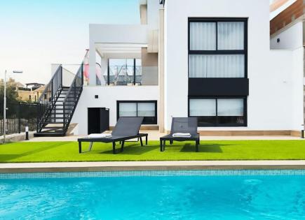 Вилла за 465 000 евро в Альгорфе, Испания