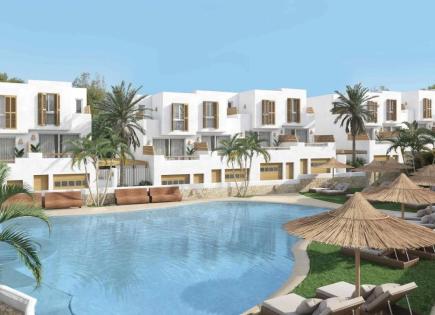 Таунхаус за 289 000 евро в Испании