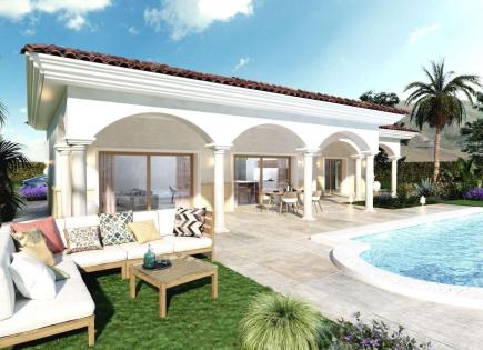 Вилла за 346 500 евро в Пиносо, Испания