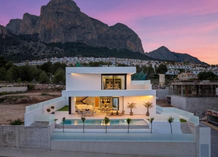 Вилла за 860 000 евро в Полопе, Испания