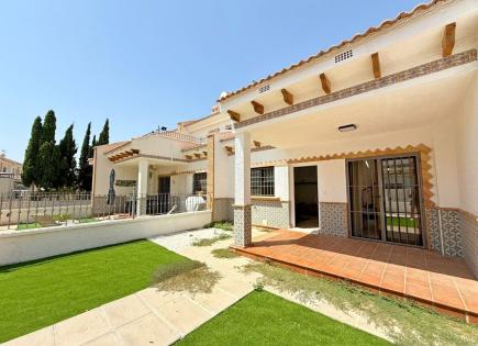 Таунхаус за 229 000 евро в Сан-Мигель де Салинас, Испания