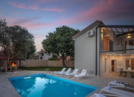 Вилла за 690 000 евро в Бртонигле, Хорватия