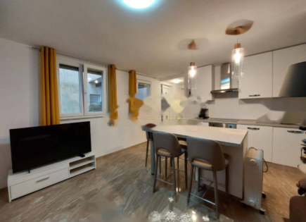 Квартира за 220 000 евро в Опатии, Хорватия