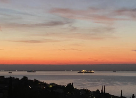 Квартира за 330 000 евро в Копере, Словения