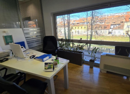 Офис за 575 000 евро в Любляне, Словения