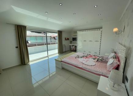 Квартира за 305 000 евро в Кестеле, Турция