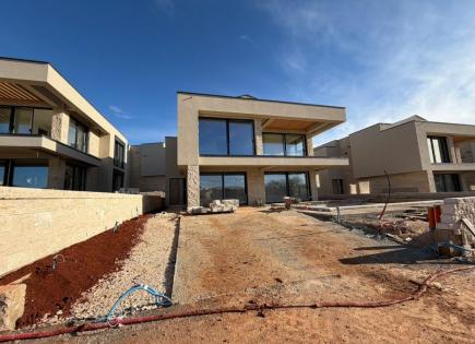 Дом за 1 315 968 евро в Умаге, Хорватия