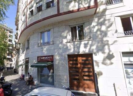 Кафе, ресторан за 340 000 евро в Милане, Италия