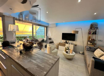 Квартира за 275 600 евро в Каннах, Франция