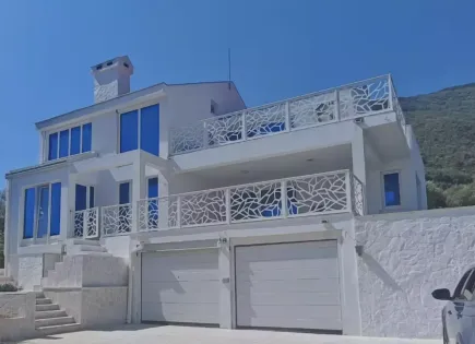 Дом за 899 000 евро в Дженовичах, Черногория