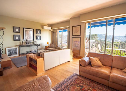 Квартира за 370 000 евро в Каннах, Франция