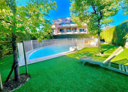 Квартира за 315 000 евро в Каннах, Франция