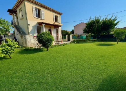 Квартира за 649 000 евро в Каннах, Франция