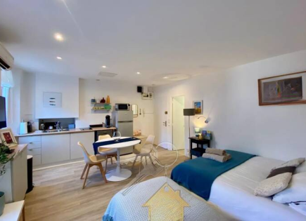 Квартира за 255 000 евро в Каннах, Франция