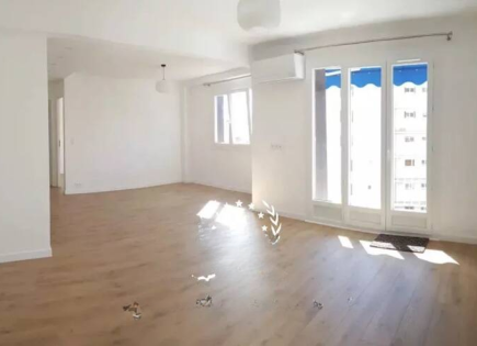 Квартира за 298 000 евро в Каннах, Франция