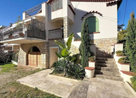 Квартира за 245 000 евро в Каннах, Франция