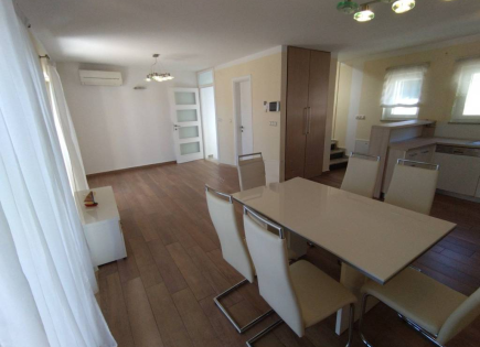 Квартира за 580 000 евро в Опатии, Хорватия