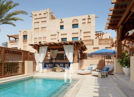 Вилла за 65 307 евро за месяц в ОАЭ