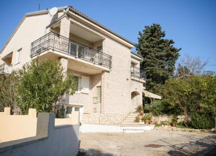 Дом за 599 000 евро в Премантуре, Хорватия